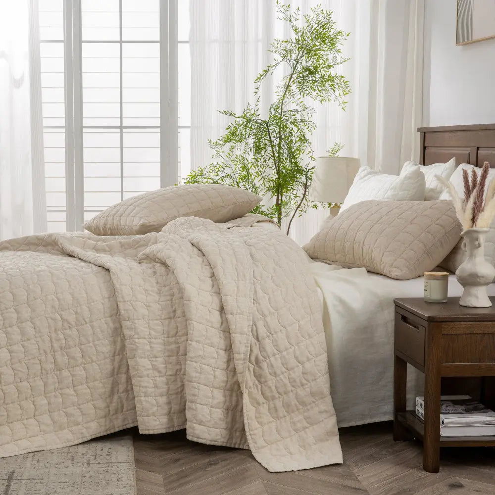 Natural Linen 100% Organic Linen Quilt Set With Tile Pattern - Victory Symbol