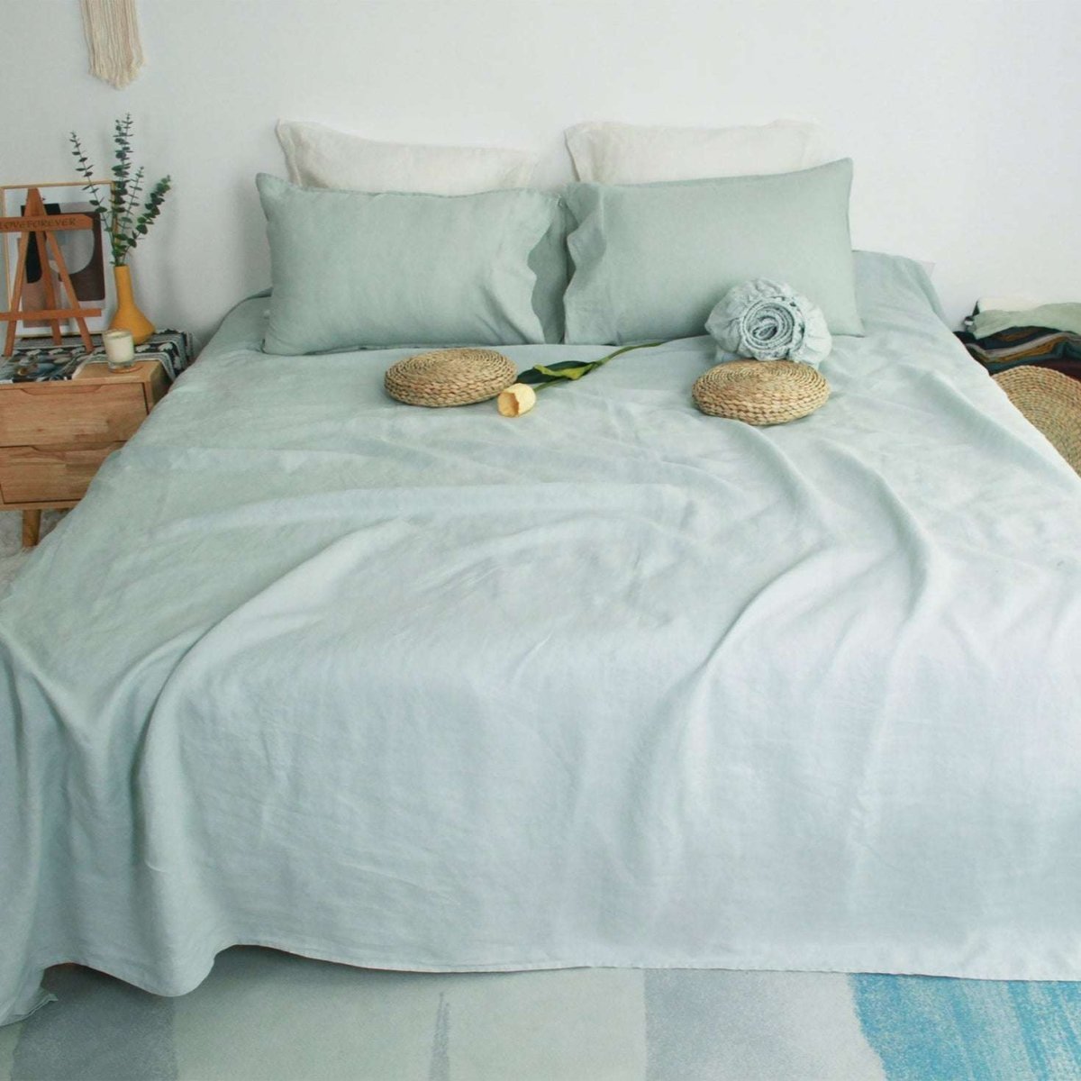 Light Green 100% Organic Linen Sheets Set - Victory Symbol
