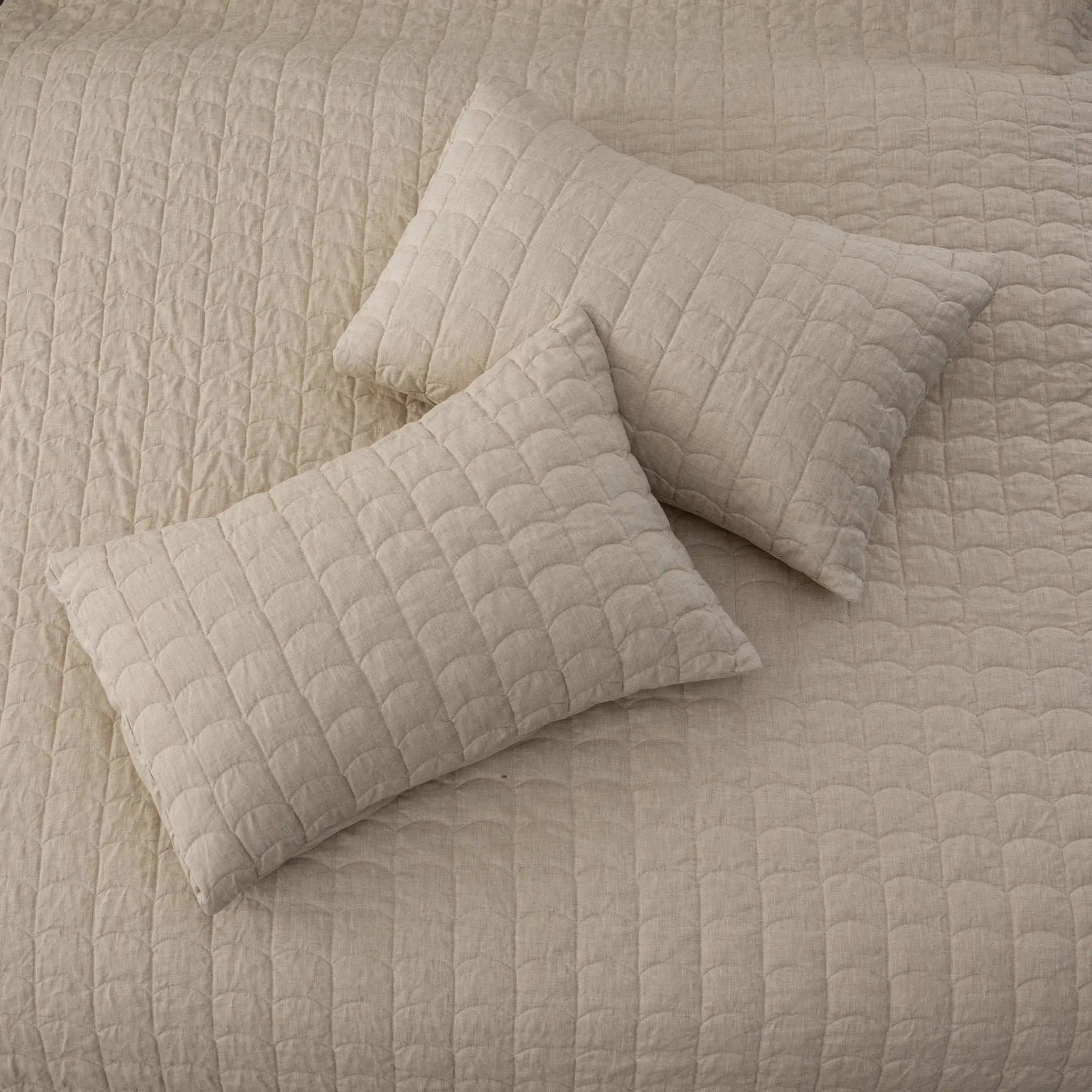 Natural Linen 100% Organic Linen Quilt Set With Tile Pattern - Victory Symbol