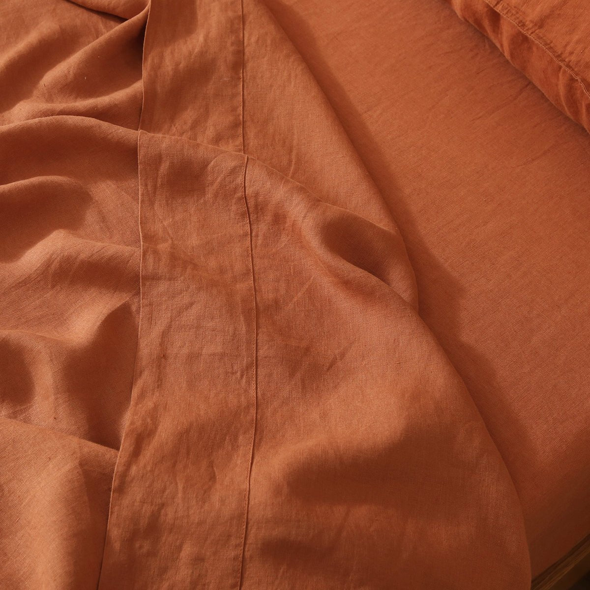 Caramel 100% Organic Linen Sheets Set - Victory Symbol