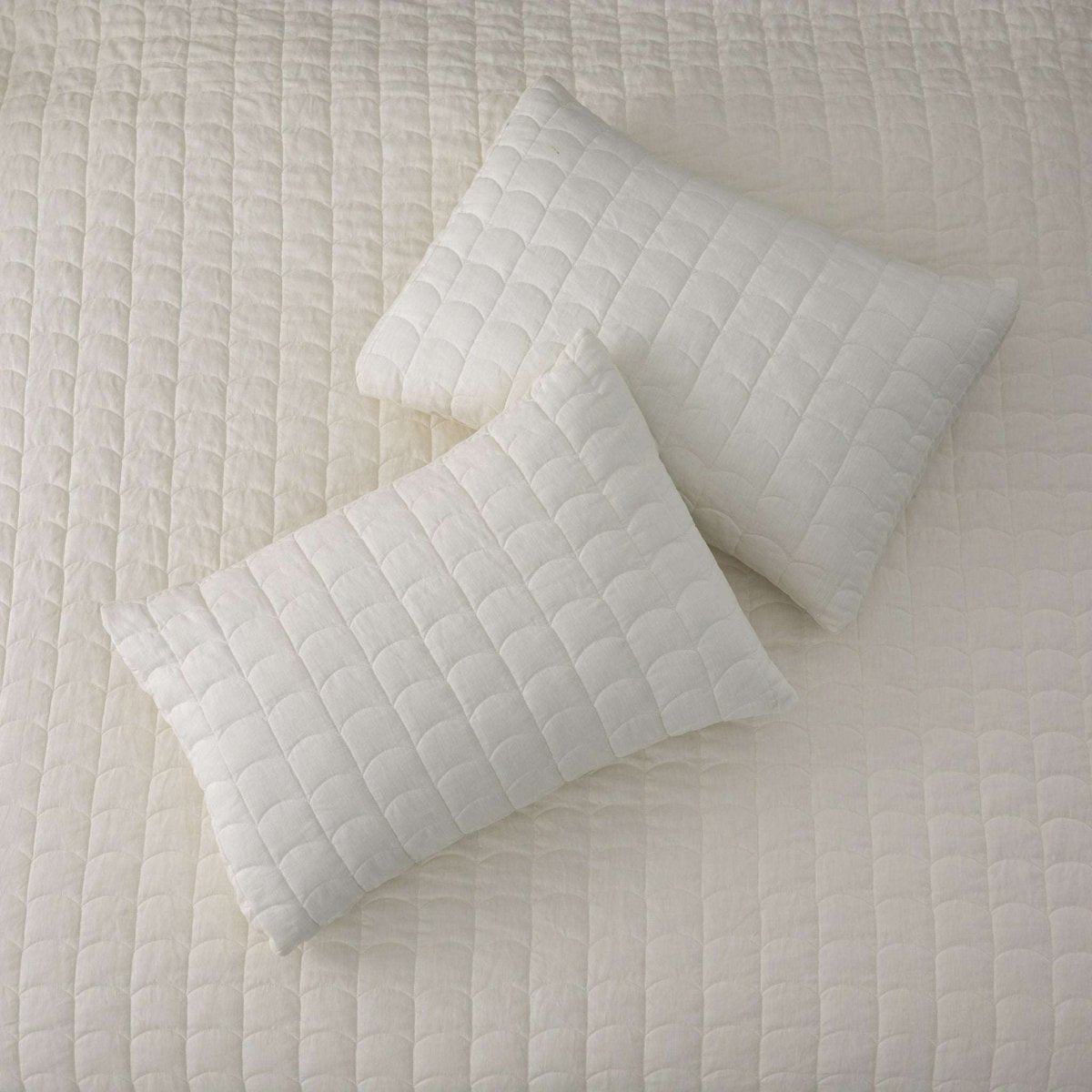 Creamy White 100% Organic Linen Quilt Set With Tile Pattern - Victory Symbol