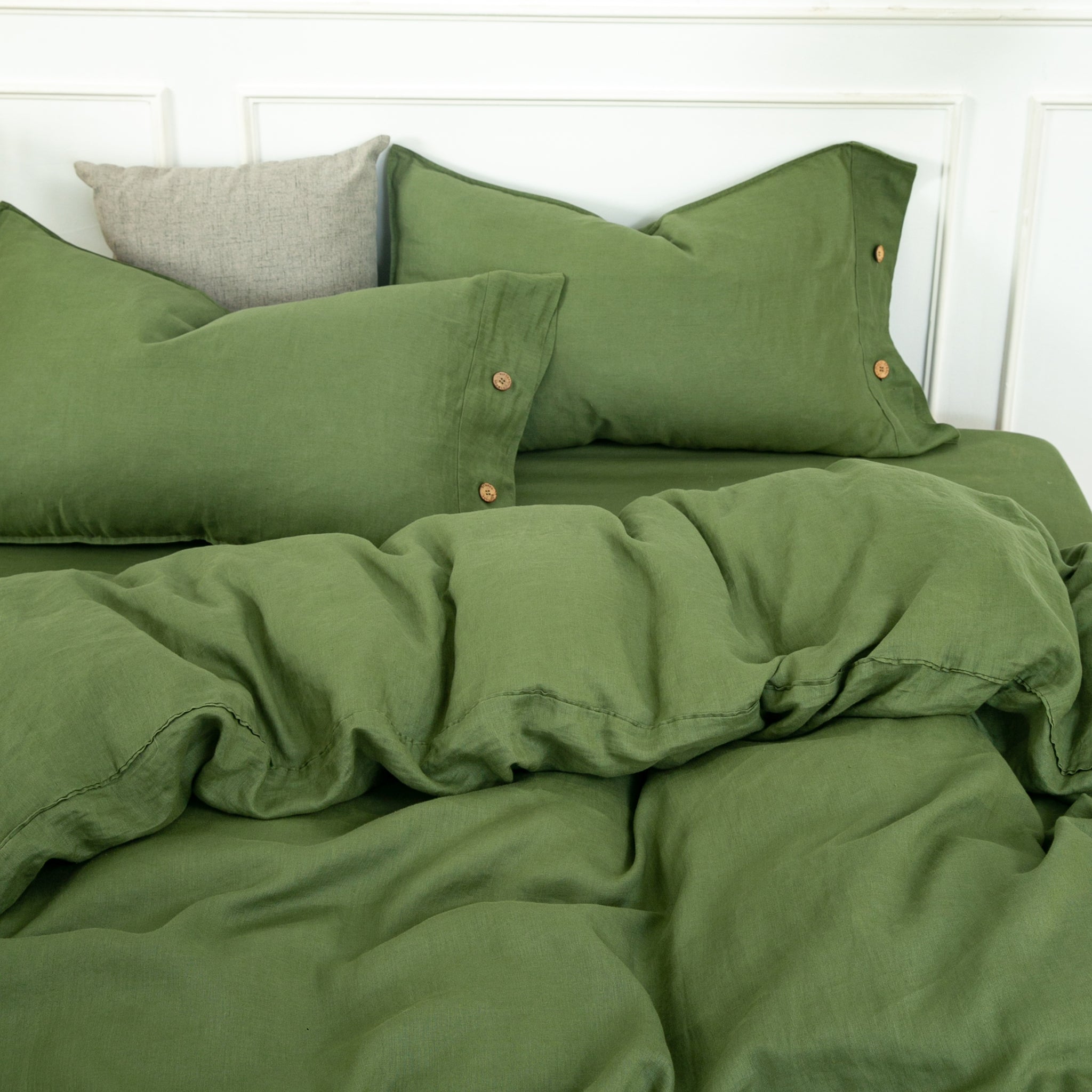 Juniper Green 100% Organic Linen Duvet Cover Set - Victory Symbol