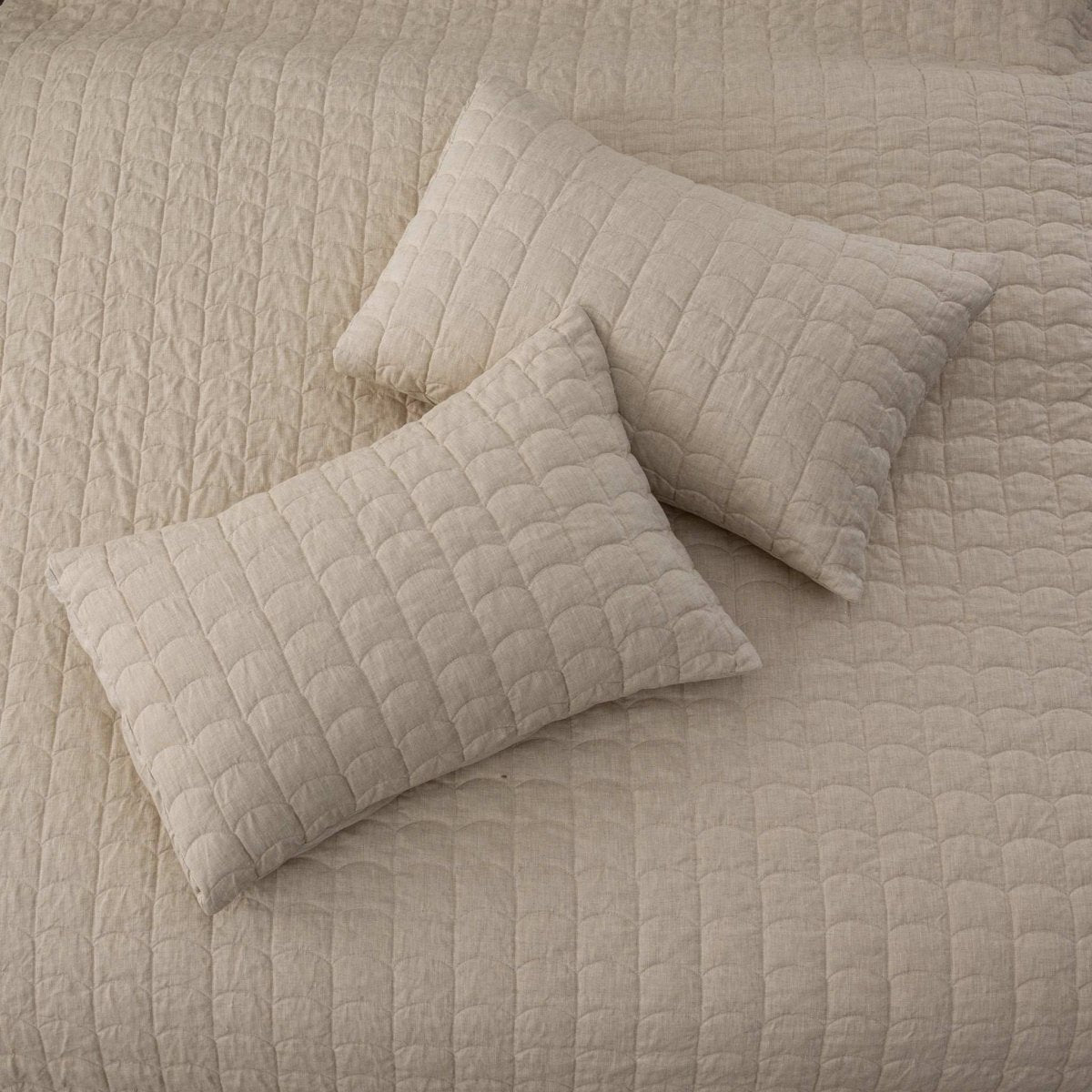 Natural Undyed Linen 100% Organic Linen Quilt Set With Tile Pattern - Victory Symbol